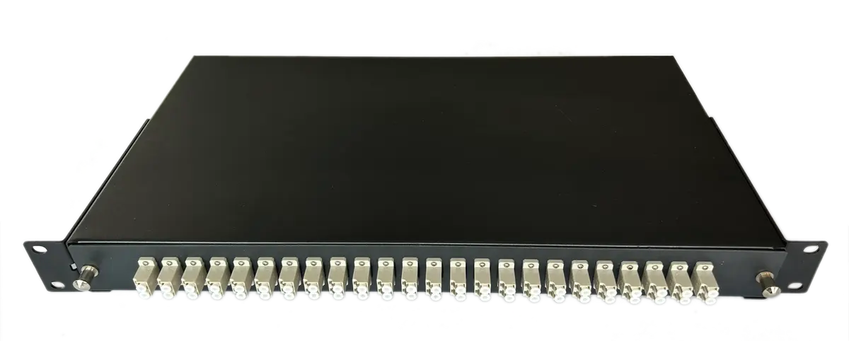 Оптична розподільча панель RSP (висувна) для установки в стійку